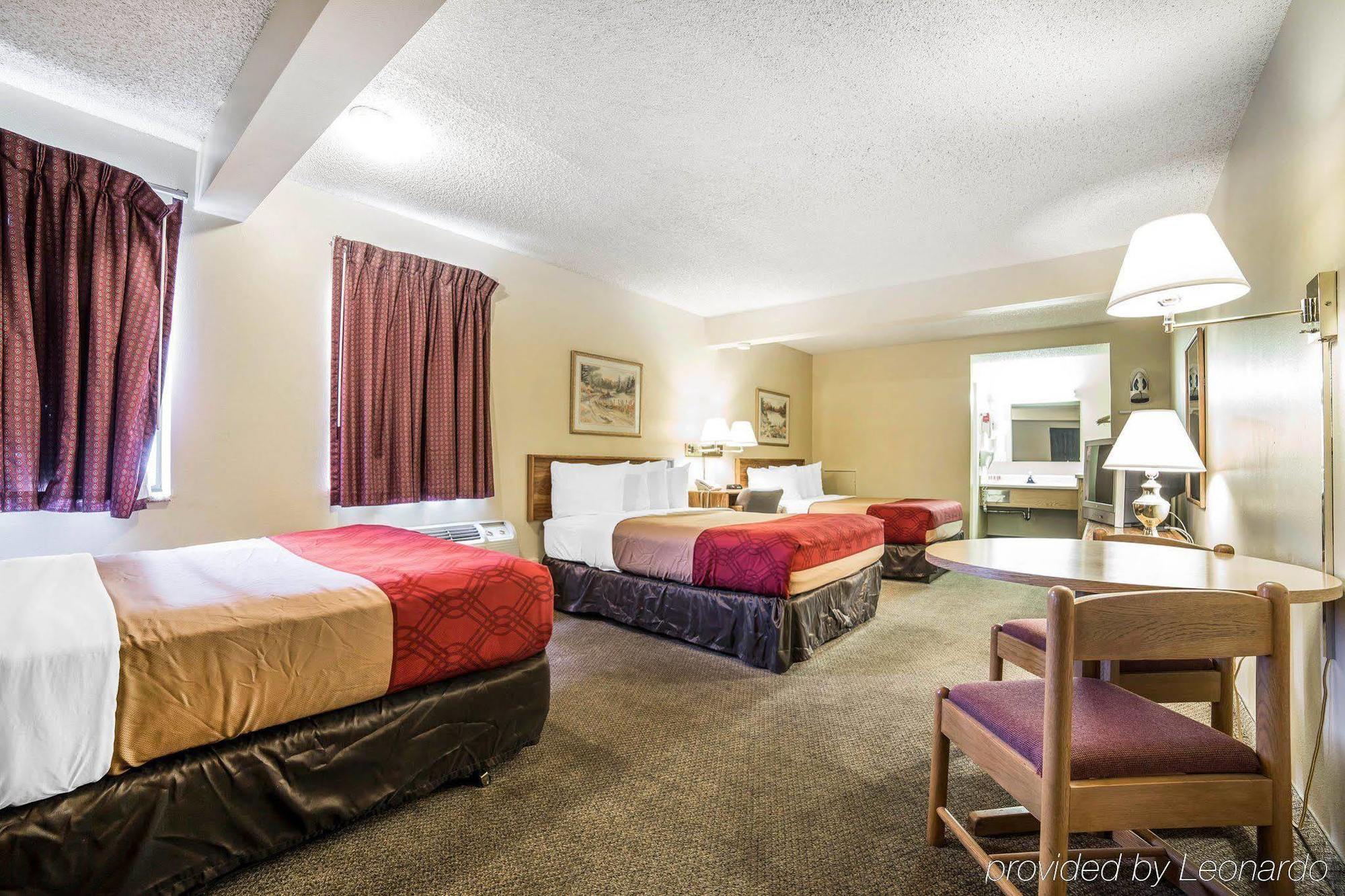 Econo Lodge רוק ספרינגס מראה חיצוני תמונה